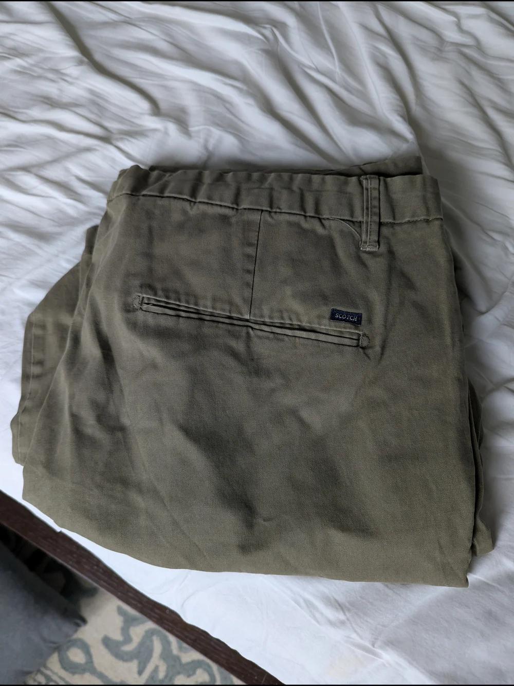 Scotch & Soda Men's Olive Green Chino Pants - Picture 2 of 4